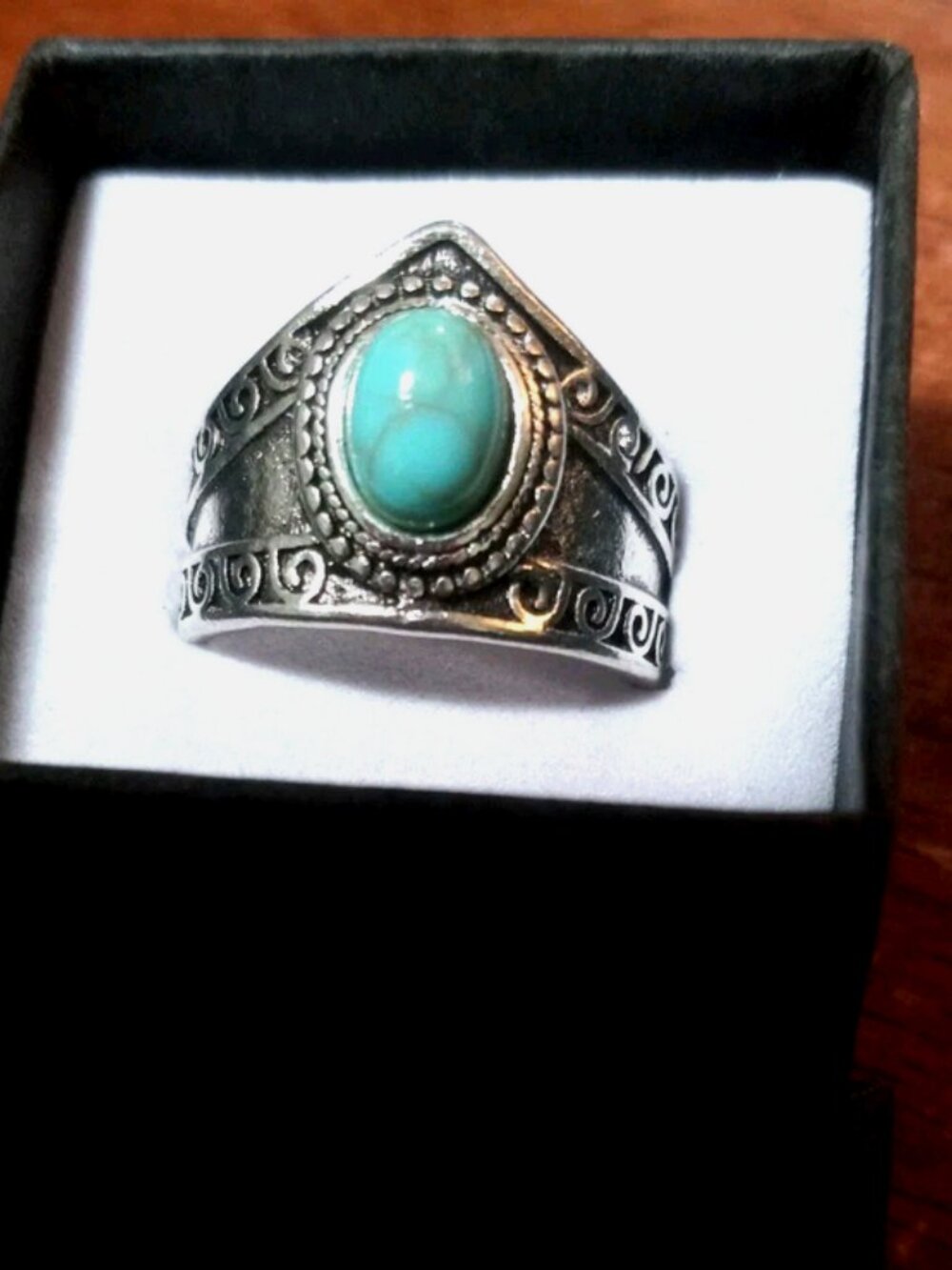 Southwestern Style Turquoise Cocktail Ring Wide Band Oval Cabochon Size 7.5 Boho